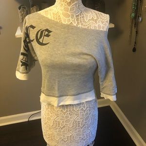 Cutoff “peace” sweat shirt